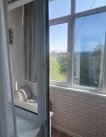 срочно продаётся 1 комнатная квартира в районе ошского рынка по улице кенсуйская 17: 1 комната, 33 м², 104 серия, 5 этаж, Евроремонт — 8