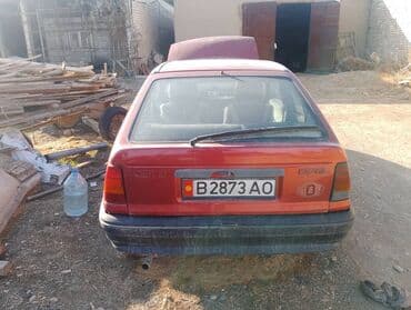 купить запчасти опель омега б: Opel Kadett: 1988 г., 1.8 л, Механика, Бензиновая, Хэтчбэк — 4
