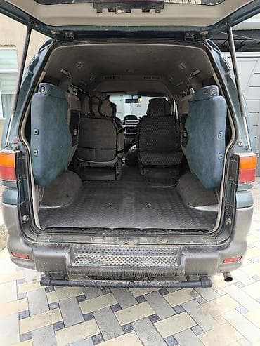 экспедиционные канистры: Mitsubishi Space Gear: 1995 г., 2.4 л, Автомат, Бензин, Минивэн — 6