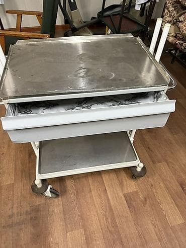 Для кафе, ресторанов: Распродажа. Столик б/у манипуляционный медицинский изготовлен из — 3