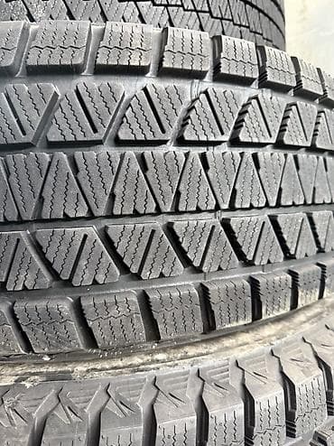 Шины 265 / 65 / R 18, Зима, Б/у, Комплект, Внедорожные (АТ/МТ), Япония, Bridgestone