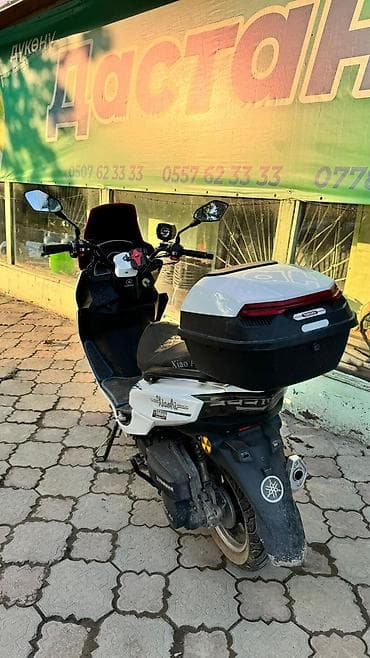 мини электро мабил: Скутер-макси Yamaha (стайл YP/Maxi), белый, с доработками для — 3