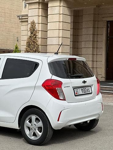 спарк 2: Chevrolet Spark: 2018 г., 1 л, Вариатор, Бензин, Хэтчбэк — 4