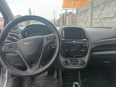 matiz 3: Chevrolet Spark: 2020 г., 1 л, Автомат, Бензин, Хэтчбэк — 2