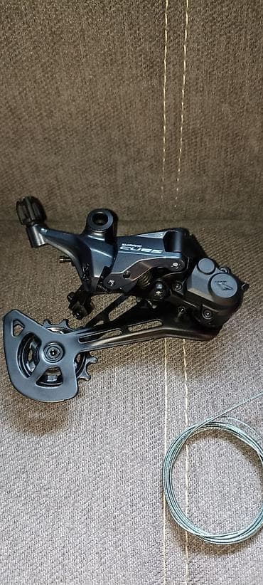 Задний переключатель и манетка Shimano CUES 11-скоростей Подходит для — 3