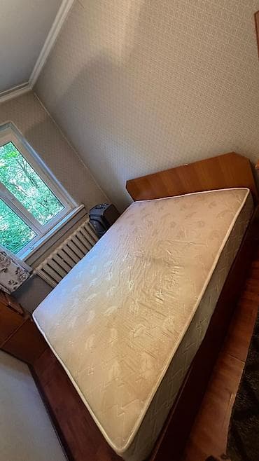 Мебельные гарнитуры: Спальный гарнитур в классическом стиле, цвет тёплый орех/вишня — 1