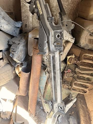 Экран крепления радиатора BMW