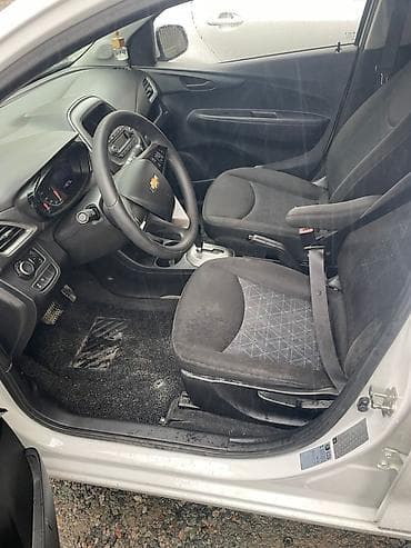 Транспорт: Chevrolet Spark: 2019 г., 1 л, Вариатор, Бензин, Хэтчбэк — 9