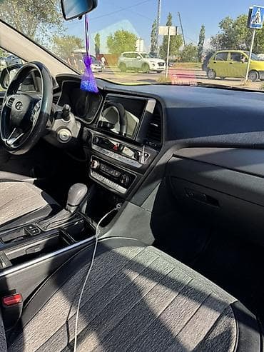 lf sonata: Hyundai Sonata: 2018 г., 2 л, Автомат, Газ, Седан — 7