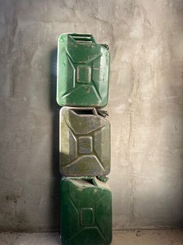 конистра для бензина: Канистра 20 л, Платная доставка — 3