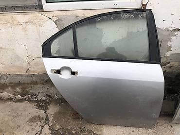 Дверь Комплект Nissan