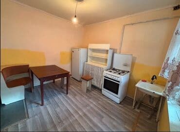 сдаю однокомнатную квартиру на долгосрочное: 1 комната, Риэлтор, Без подселения, С мебелью частично — 2