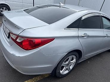 infinity fx35: Hyundai Sonata: 2010 г., 2 л, Автомат, Бензин, Седан — 7