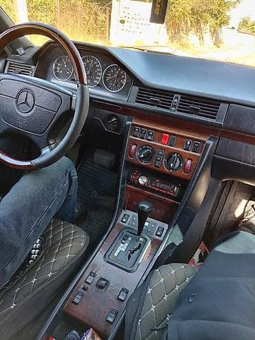 бампер 470: Mercedes-Benz W124: 1994 г., 3.2 л, Автомат, Газ, Седан — 1