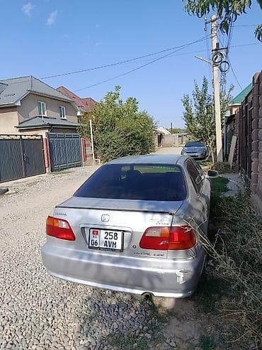 Honda Civic: 2000 г., 1.5 л, Автомат, Бензин, Седан