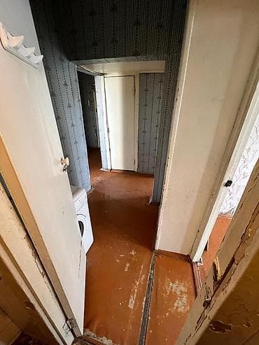 Квартиры: 3 комнаты, 82 м², 106 серия, 4 этаж, Старый ремонт — 5