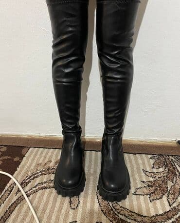 обувь зара: Продаю сапоги 
Деми 2000с
И зимнее 3500с с натуральным мехом внутри — 3