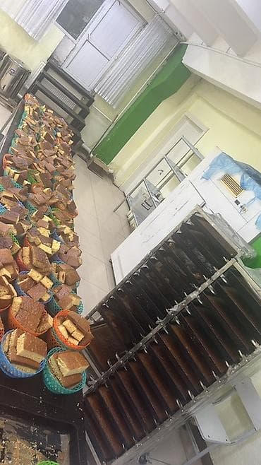 Нужен повар на выпечки(булочки, пирожки запеченные, пироги и т.д) в