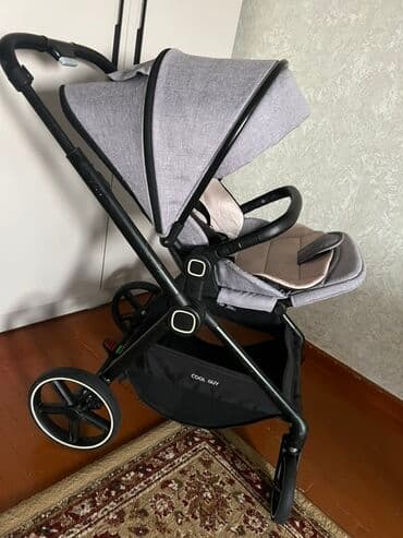 продаю связи с переездом: Коляска, цвет - Серебристый, Б/у — 1