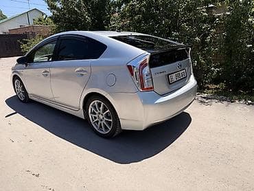prius v: Toyota Prius: 2014 г. — 2