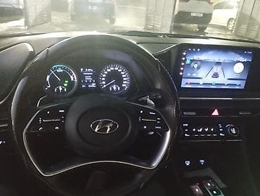 Hyundai Sonata: 2020 г., 2 л, Автомат, Гибрид, Седан — 10
