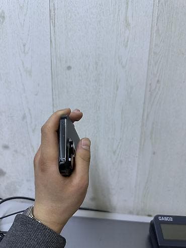 mi 11: IPhone 14 Pro, Новый, 128 ГБ, Space Gray, Защитное стекло, Чехол, 77 % — 8