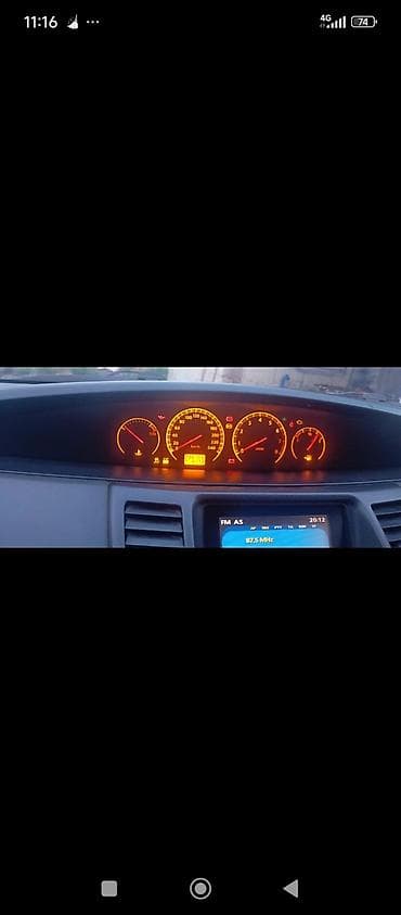 prius plus: Nissan Primera: 2004 г., 2 л, Механика, Бензин, Универсал — 4