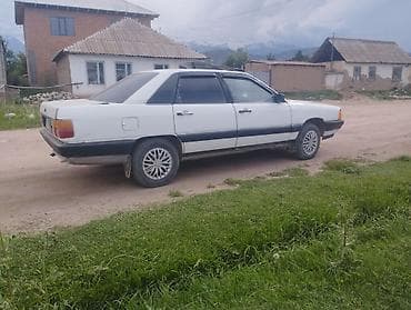 вдоль реки речки: Audi S3: 1987 г., 1.8 л, Механика, Бензин, Седан — 5