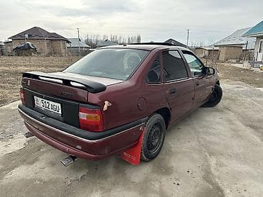 с4 2 6: Opel Vectra: 1995 г., 1.8 л, Механика, Бензин, Седан — 5