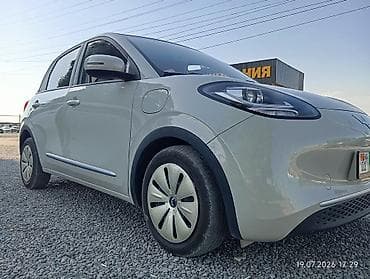 Транспорт: BYD M6: 2023 г., 2 л, Автомат, Электромобиль, Хэтчбэк — 2