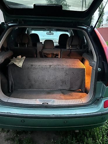 mitsubishi space runner: Nissan Almera Tino: 2001 г., 1.8 л, Механика, Бензин, Хэтчбэк — 6
