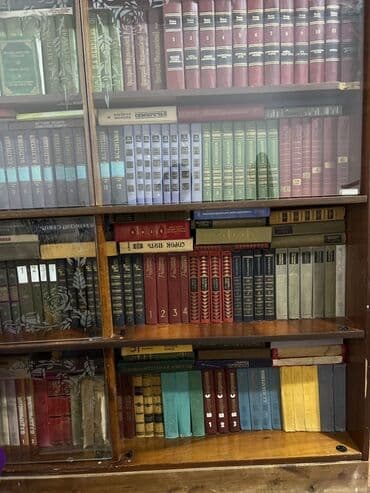 шкафы для книги: Китеп үчүн шкаф, Жыгач — 1