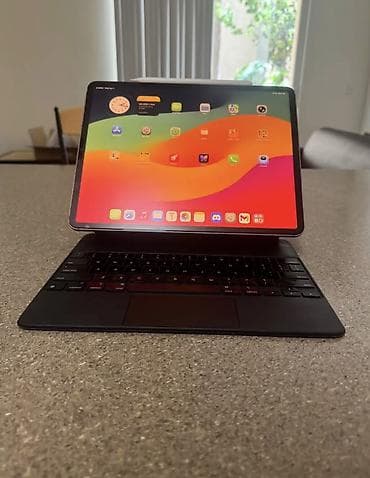 ipad компьютер: IPad Pro 12.9" (M2, 2022) — 512 ГБ Комплектация и аксессуары: - Apple — 2