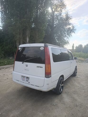 авто в аренду с последующим выкупом в бишкеке: Honda Stepwgn: 2001 г., 2 л, Автоматтык, Газ, Вэн/Минивэн — 2