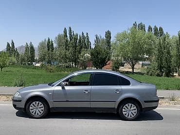 Унаа: Volkswagen Passat: 2002 г., 2 л, Кол менен иштөөчү, Бензин, Седан — 5
