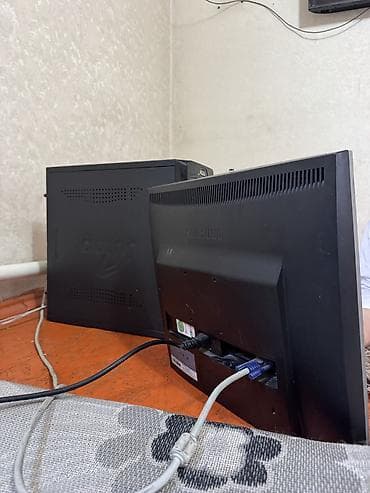 Мониторы: Монитор, Samsung, Б/у, LCD, 18" - 19" — 3