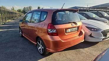 volvo 105: Honda Fit: 2007 г., 1.5 л, Автомат, Бензин, Хэтчбэк — 2