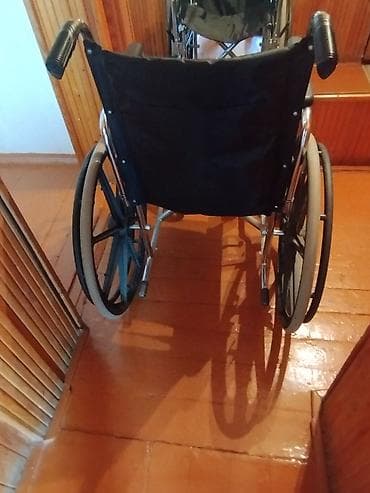 Медицинская одежда: Инвалидная коляска с ручным приводом - Рама из хромированной стали — 4