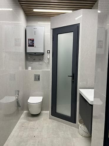 Кыймылсыз мүлк: Кеңселерди сатуу 80 м², Ремонту бар, Көп кабаттуу имарат, 1 кабат — 3