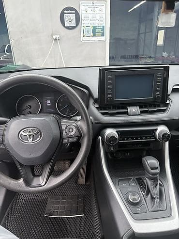 step 2: Toyota RAV4: 2019 г., 2.5 л, Автомат, Бензин, Кроссовер — 10