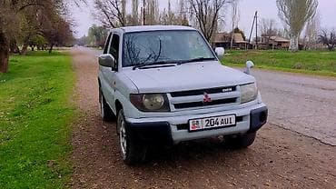 гольы 4: Mitsubishi Pajero: 1999 г., 1.8 л, Автомат, Бензин, Внедорожник — 4