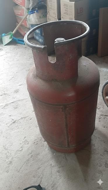 Садовая мебель: Газовый баллон (пропановый), металлический, красный, с защитным — 2