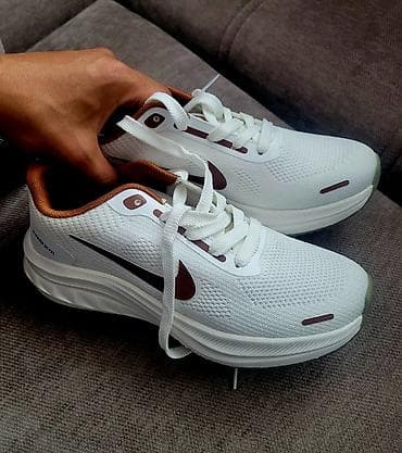 Мырзалардын бут кийими: Эркектердин кроссовкасы, 42, Nike, Жаңы, түсү - Ак, Акылуу жеткирүү — 3