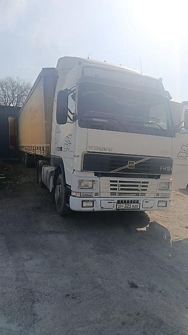 Тягач, Volvo, Тентованный