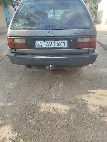 go park: Volkswagen Passat: 1990 г., 1.8 л, Универсал — 4