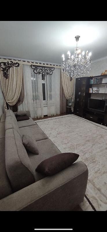 земельный дом: Продается двухэтажный большой дом с просторной территорией. Адрес — 9