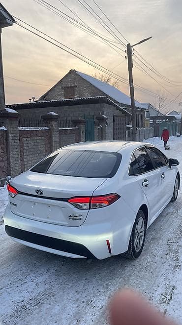 спринтер сидай: Toyota Corolla: 2020 г., 1.8 л, Автомат, Гибрид, Седан — 4