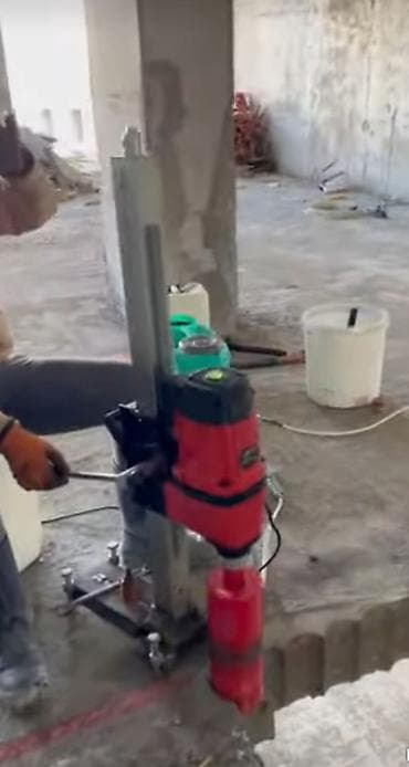 электрики на дом: Алмазное бурение и резка бетона Чистый без грияз Профессиональные — 5