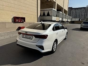 зима 13: Kia K3: 2021 г., 1.6 л, Вариатор, Бензин, Седан — 4