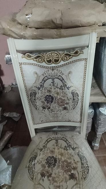 стулья отдам: Стул для зала, Дерево — 2